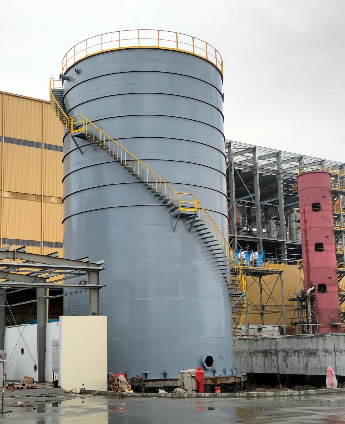 Container For Metal Infrastructure Storage Tanks & Silos